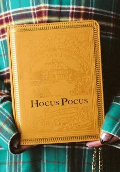 Cakeworthy Disney Hocus Pocus Book Purse 9 Cakeworthy Disney Hocus Pocus Book Purse -Disney shop disneys hocus pocus book purse alt 2
